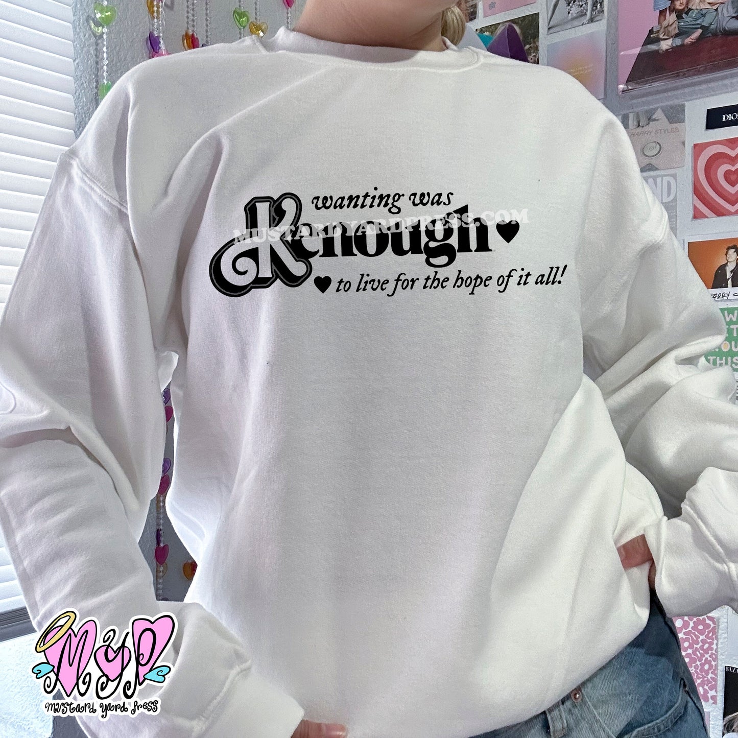 enough august doll white/pink crewneck