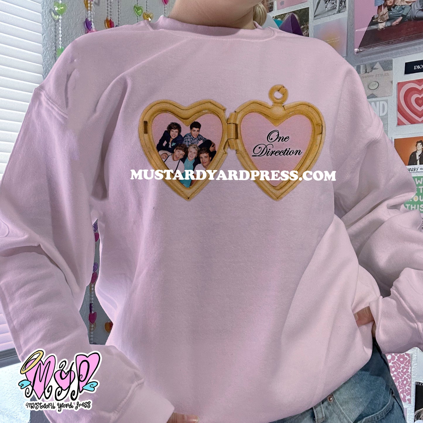1d locket crewneck
