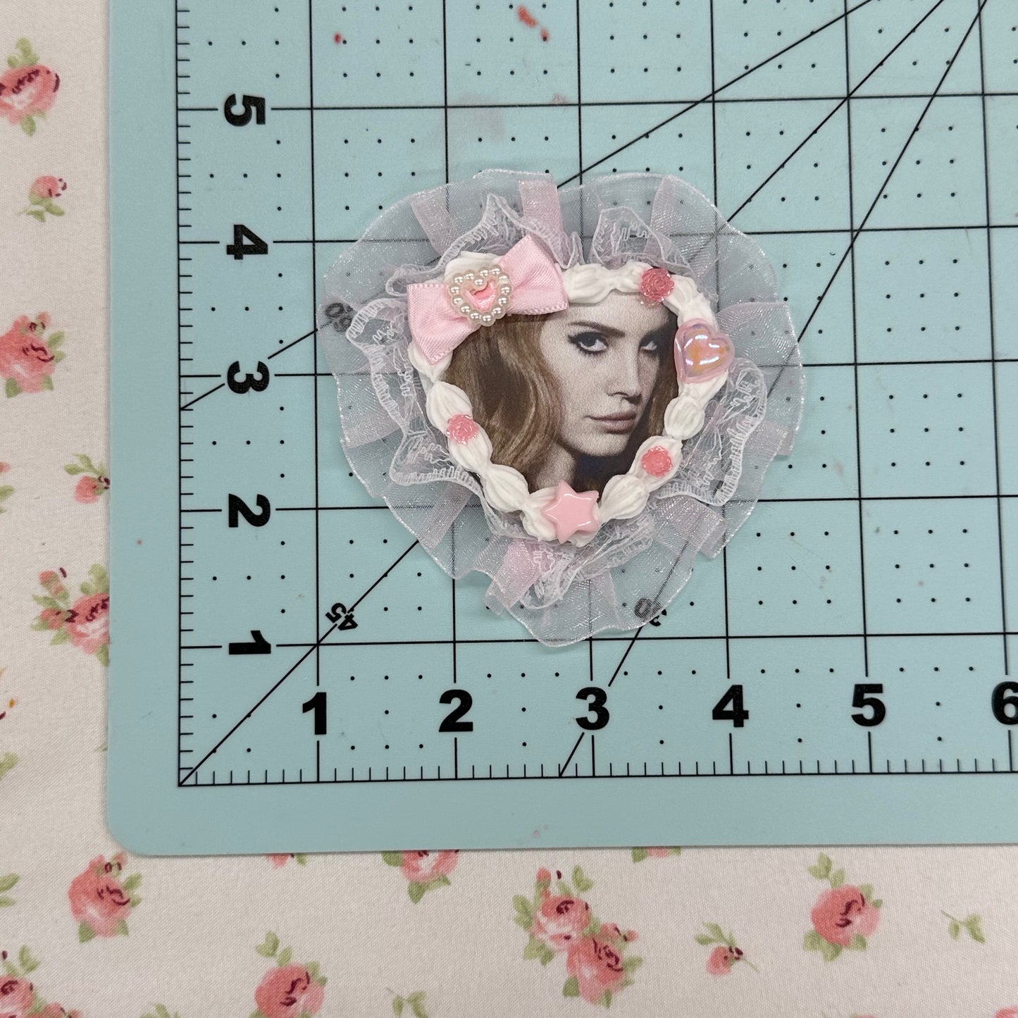 lana sweet deco lace button pin