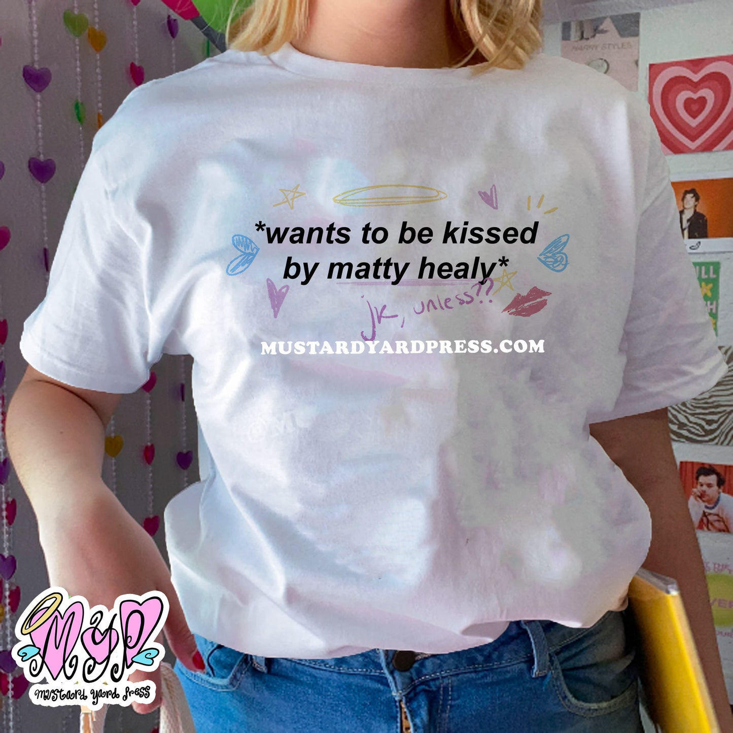 wants to be kissed t-shirt