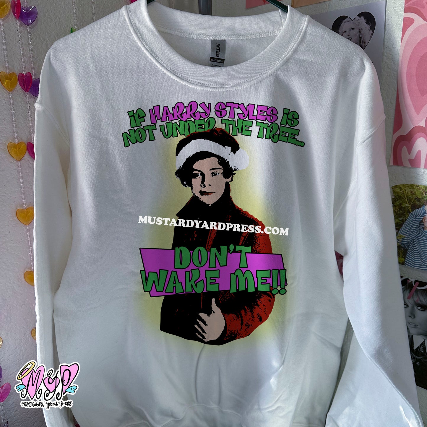 harry under the tree crewneck