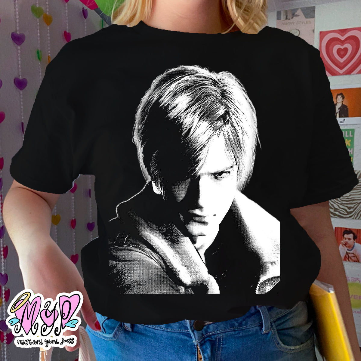 leon portrait t-shirt