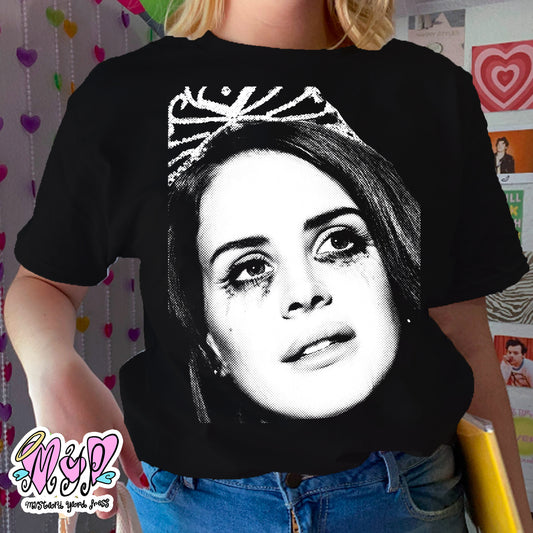 crying lana t-shirt