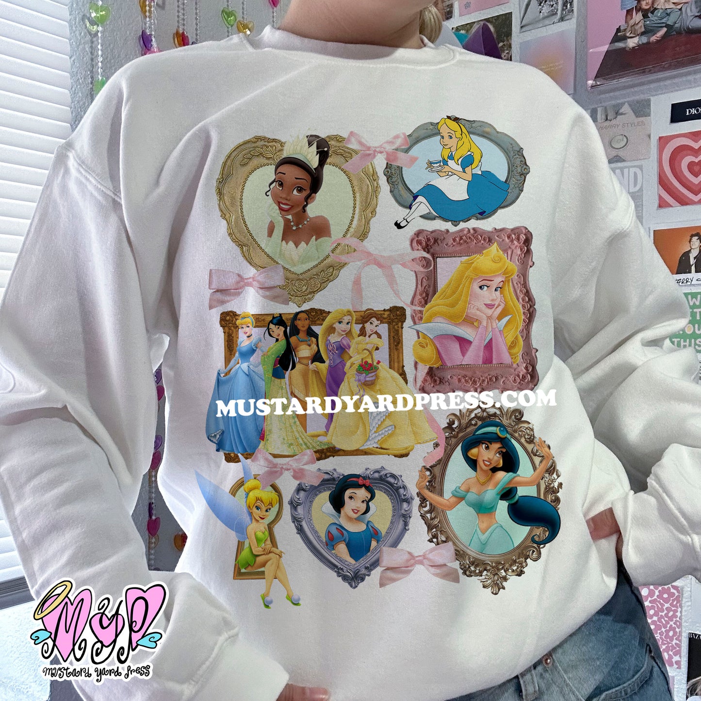 princess frames crewneck