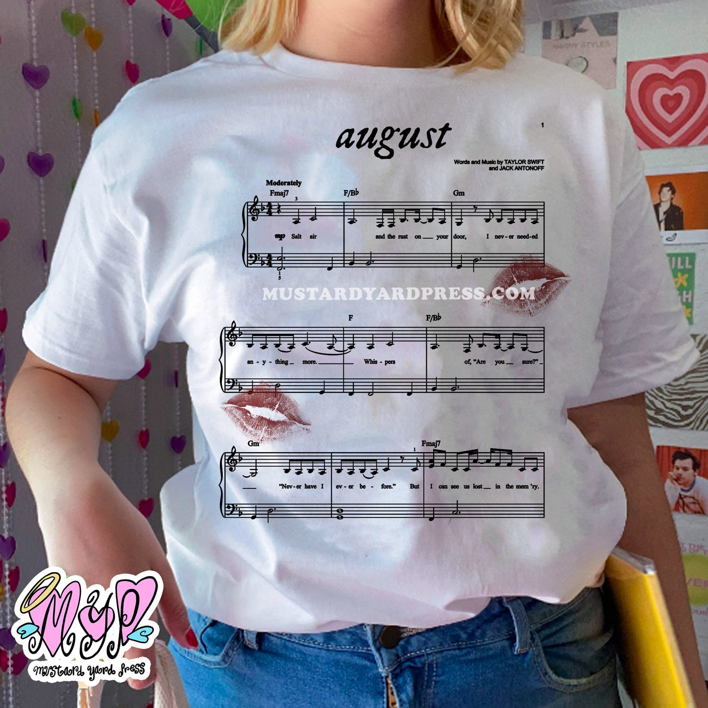 august notes t-shirt