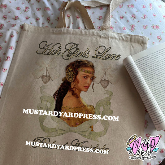 hot girls love queen tote bag