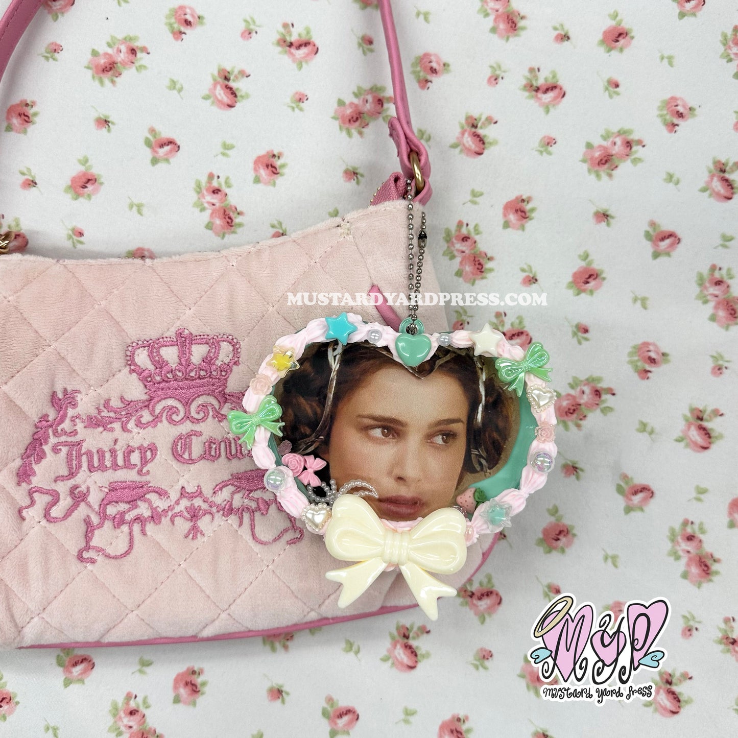 queen sweet deco heart keychain