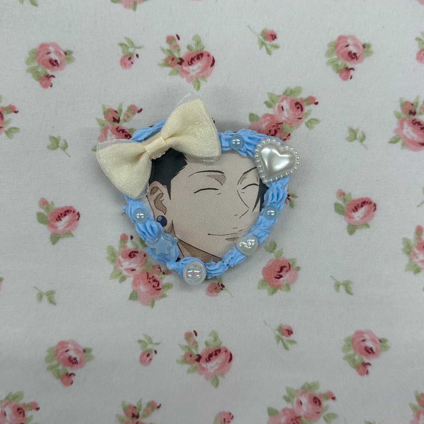 gto sweet deco button pin