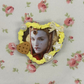 queen sweet deco button pin