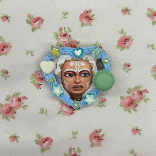 snip sweet deco button pin