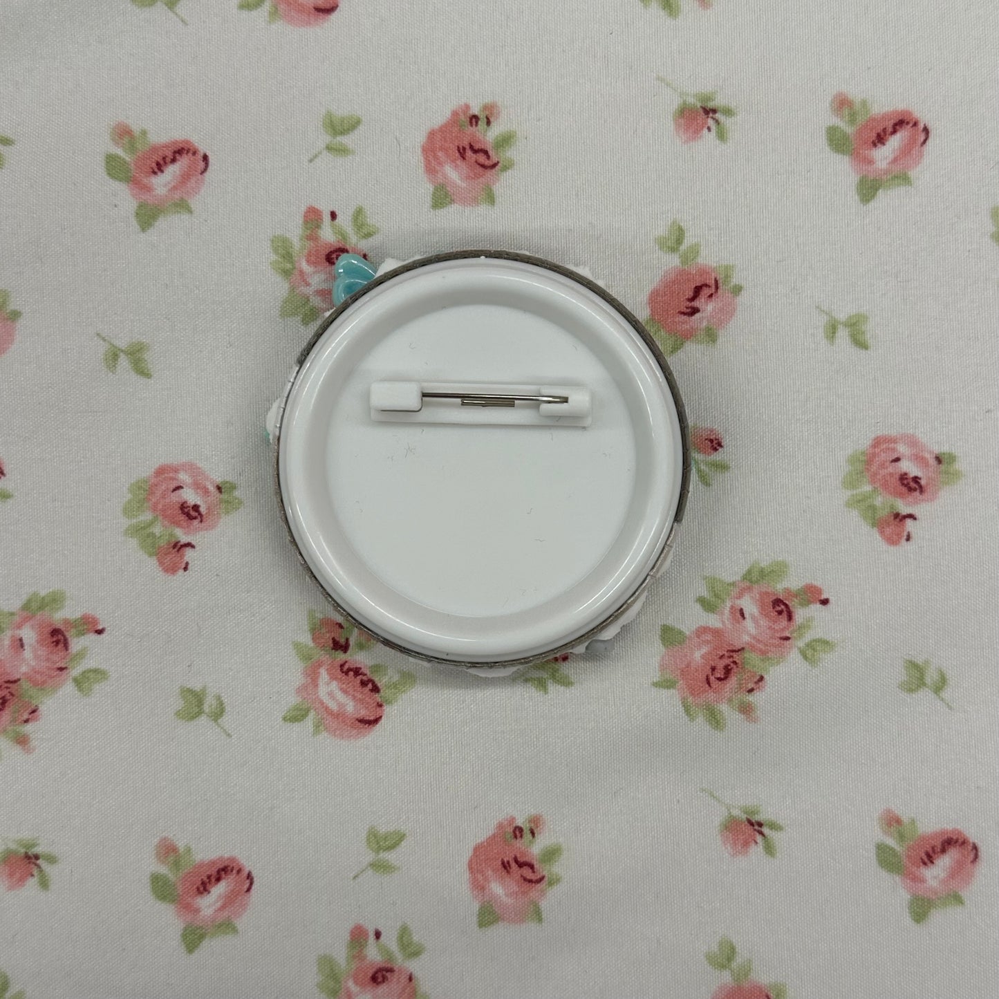 master sweet deco button pin