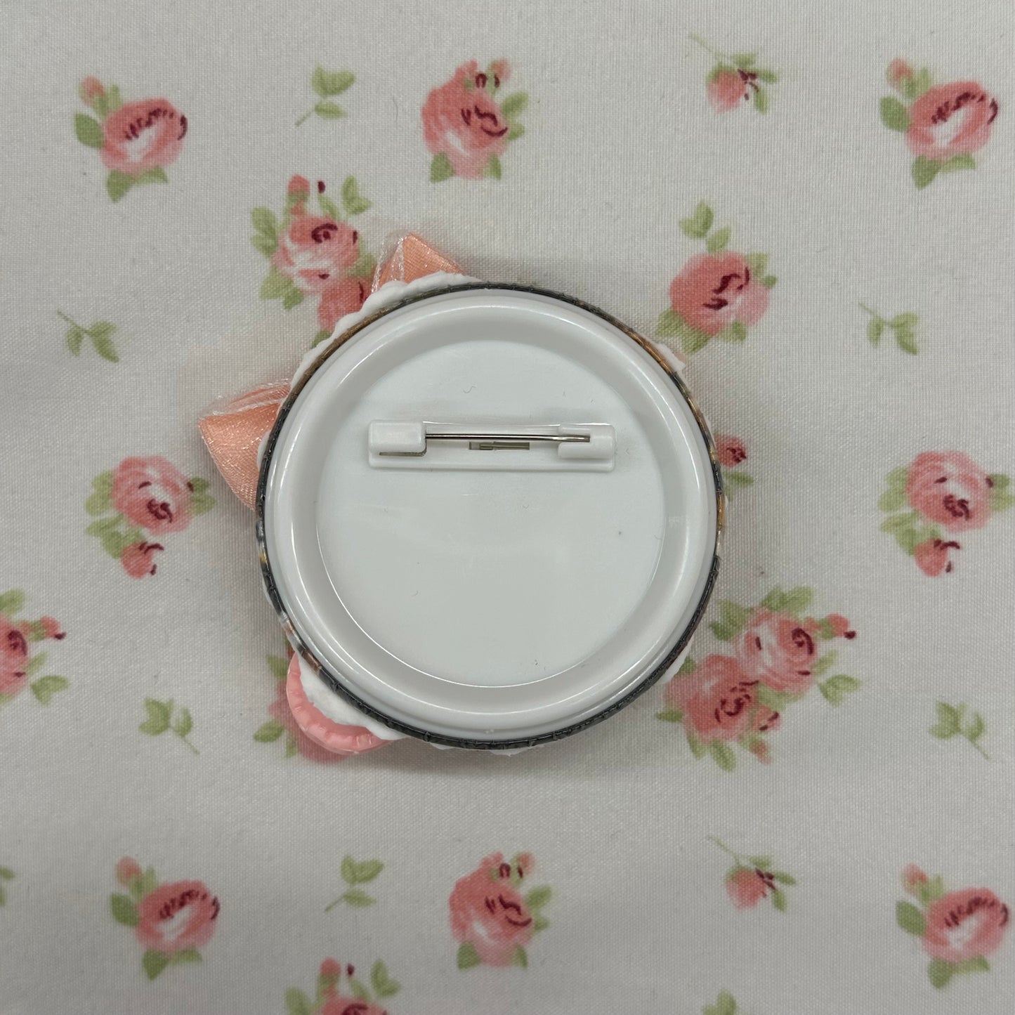 graham sweet deco button pin