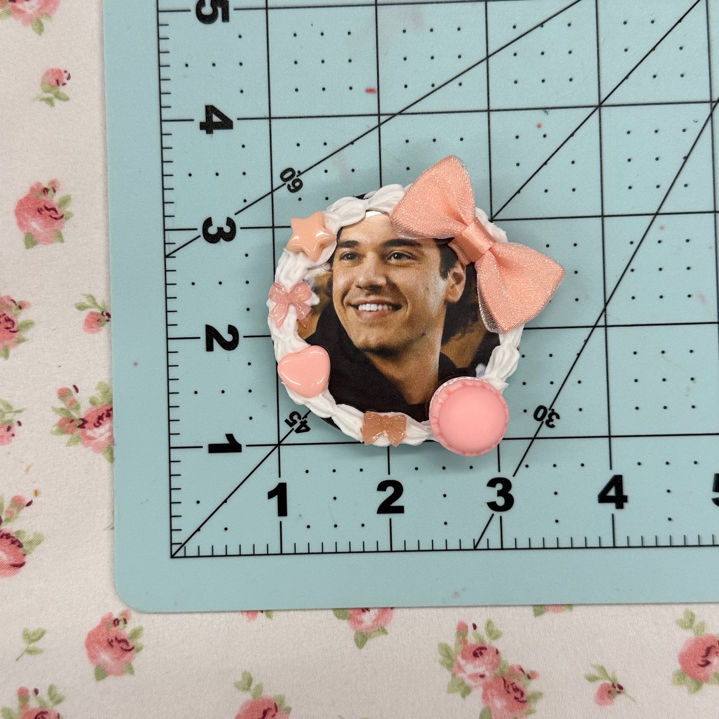 graham sweet deco button pin