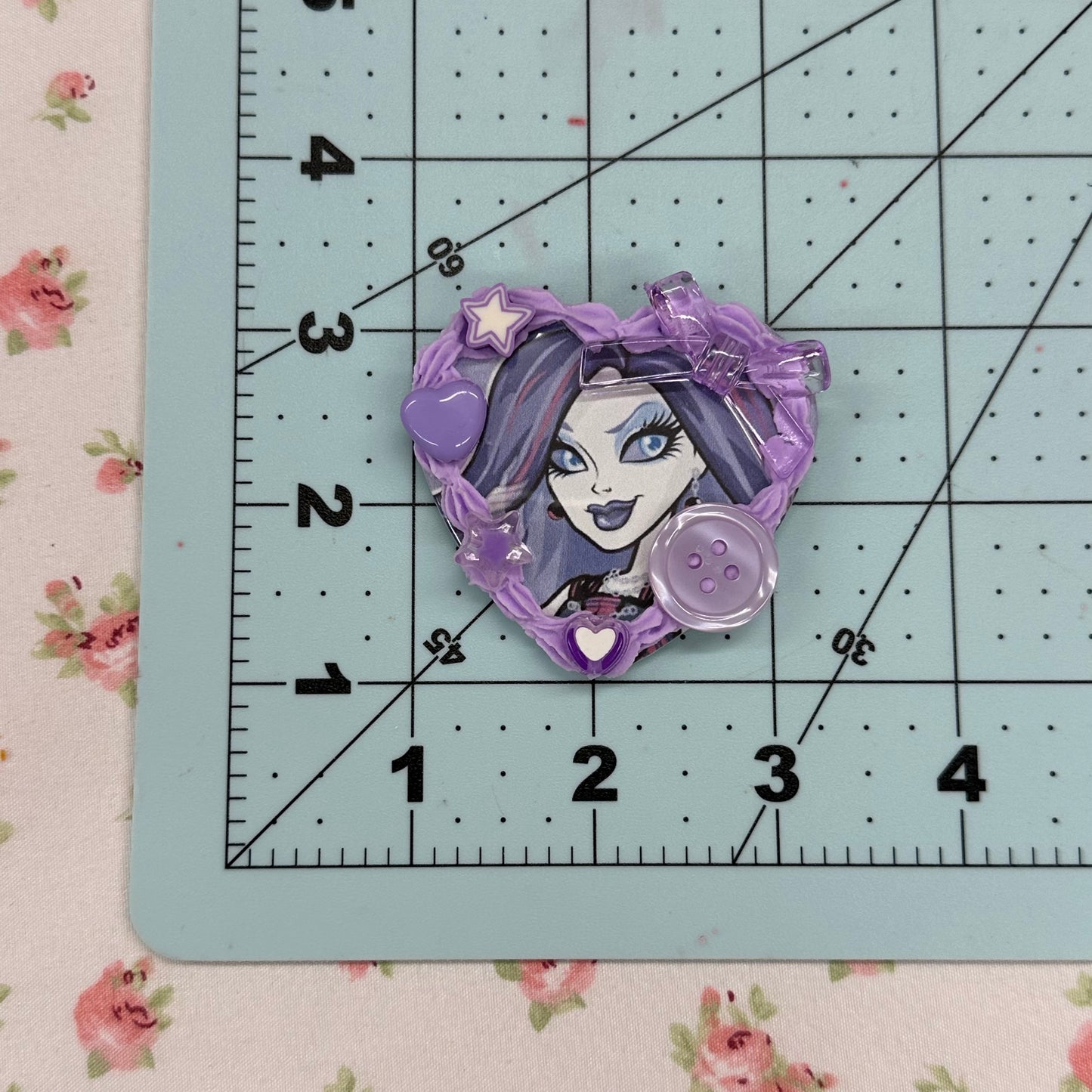 ghost girl sweet deco button pin