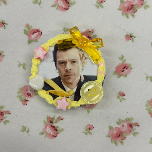 harry sweet deco button pin