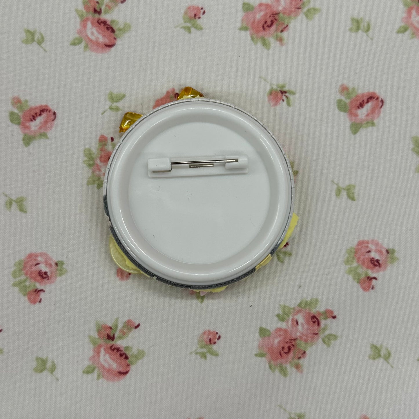 harry sweet deco button pin