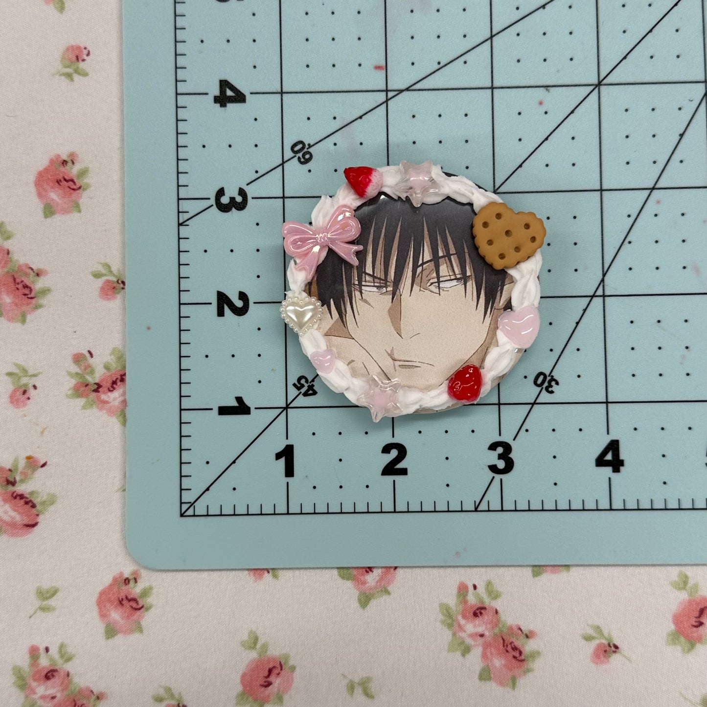 sorc. killer sweet deco button pin